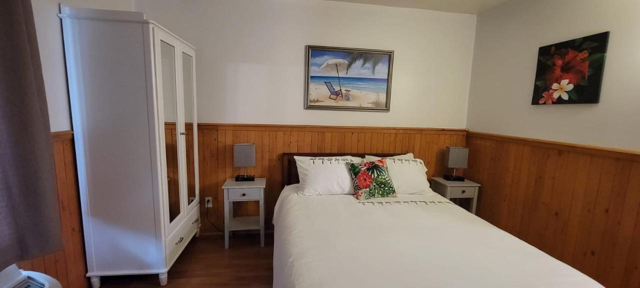 Hotel Fleurs Karaibes Saint-Alexandre-de-Kamouraska エクステリア 写真