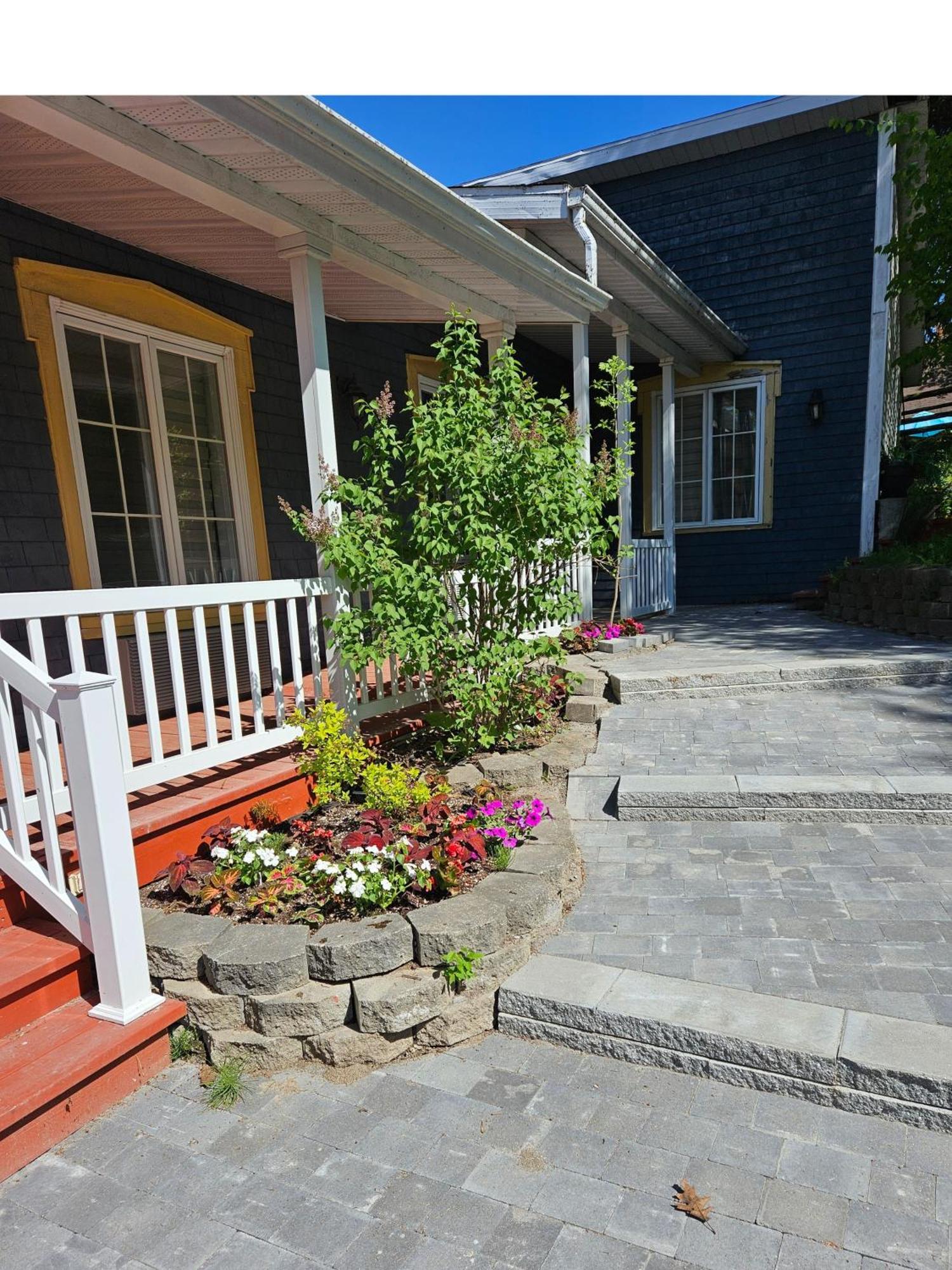 Hotel Fleurs Karaibes Saint-Alexandre-de-Kamouraska エクステリア 写真